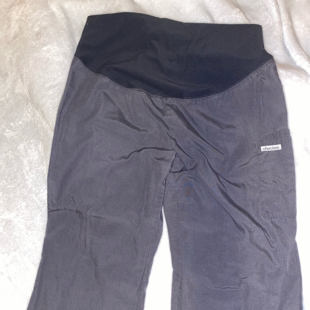 Cherokee maternity scrub pants size L